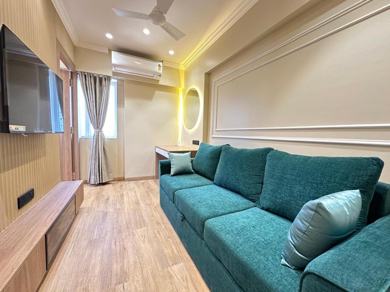 Apartment Rudraya Homes - Cozy Premium Serviced Khar - Next To Bandra Mumbai