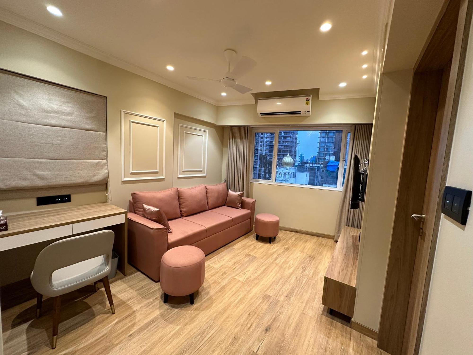 Rudraya Homes - Cozy Premium Serviced Khar - Next To Bandra